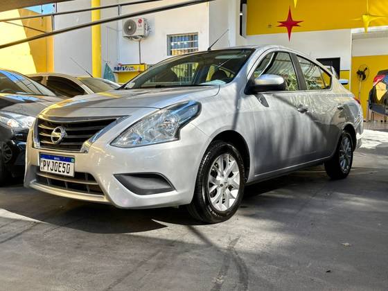NISSAN VERSA 1.6 16V FLEX SV 4P XTRONIC NISSAN VERSA 1.6 16V FLEX SV 4P XTRONIC